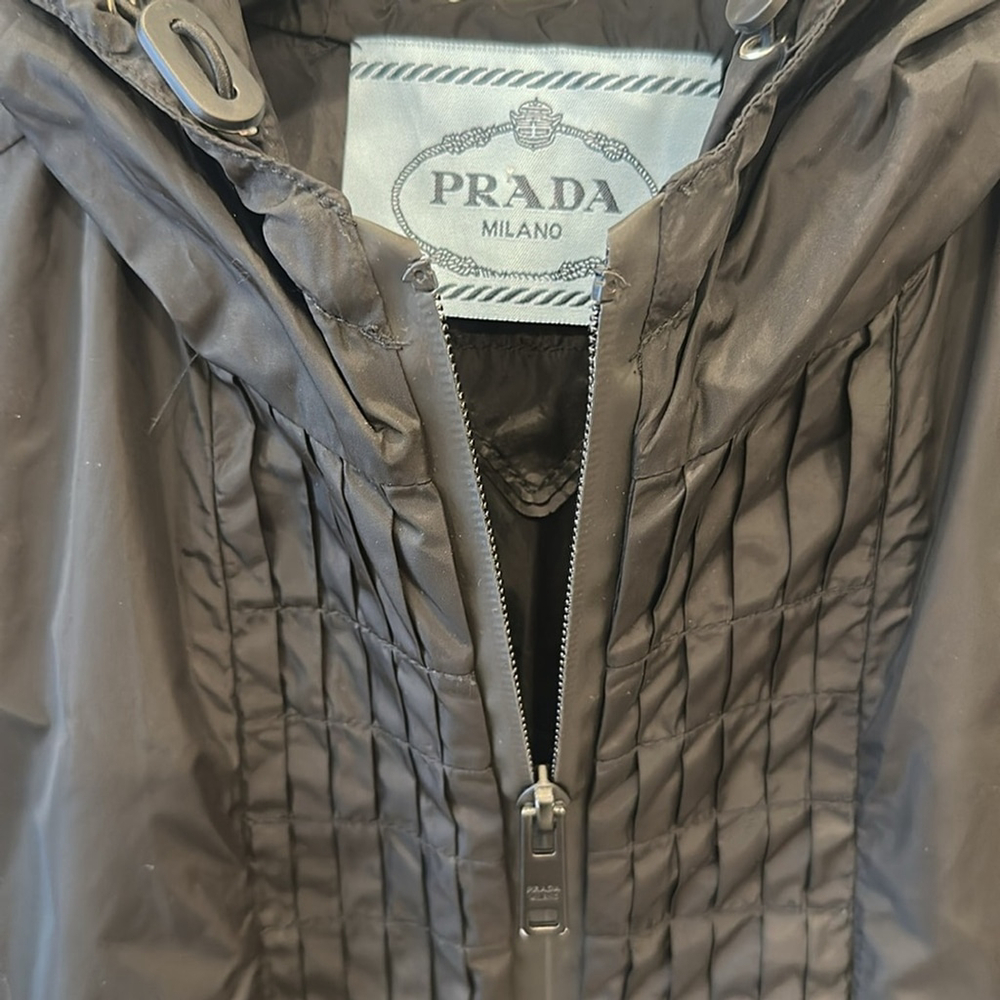 Authentic prada rain jacket - Picture 5 of 10